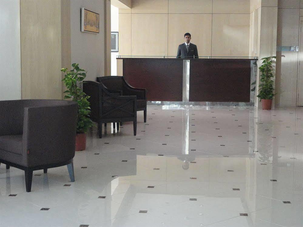 Days Olaya Hotel リヤード エクステリア 写真